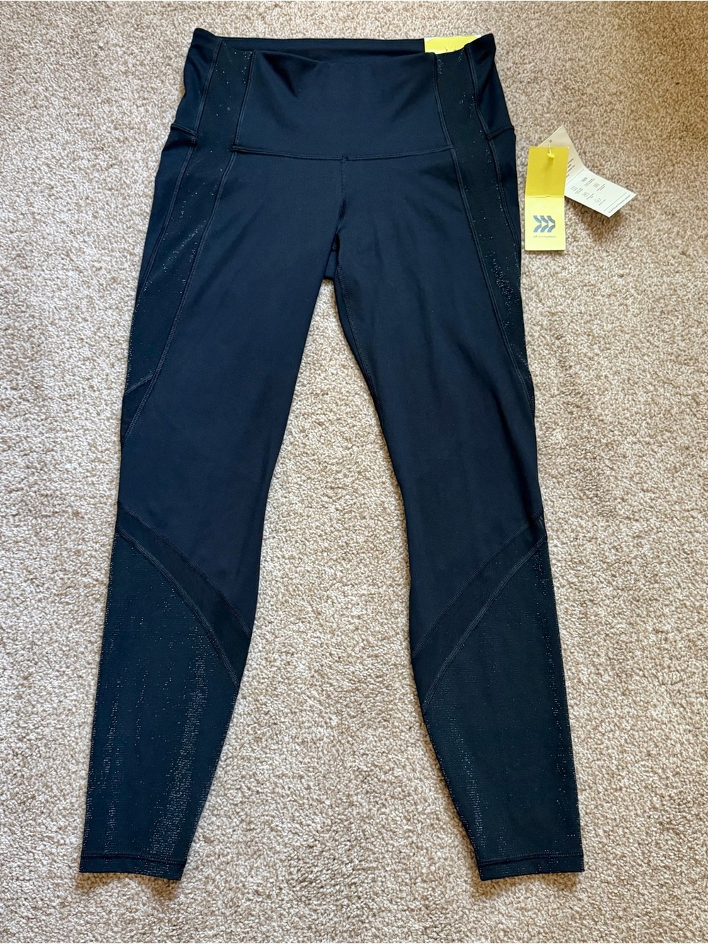 NEW All in Motion Contour Power High-Waisted Shimmer 7/8 Black Leggings Medium - Picture 2 of 9